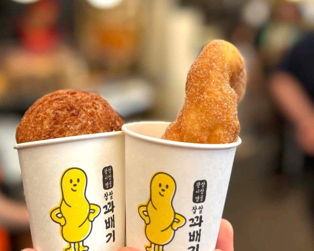 【2025年最新版】広蔵市場(クァンジャンシジャン)で食べ歩き☆絶対に外せない人気グルメ10選!